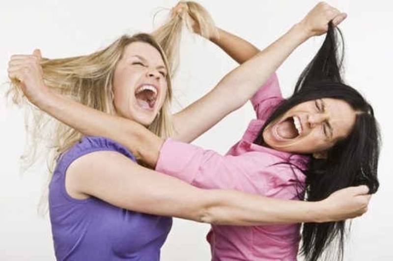 Mơ Thấy Người Yêu Cũ Đánh Con Gì? Giải Mã Giấc Mơ Để Phát Tài 4 Mơ thấy người yêu cũ bị đánh